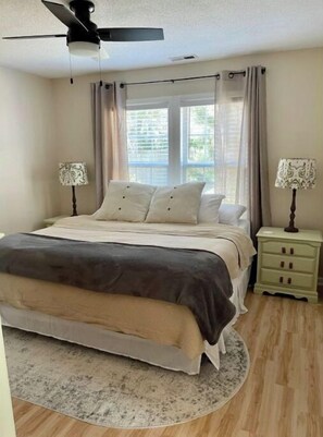 3 chambres, lit de bébé portatif, accès au Wi-Fi (inclus)