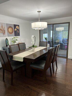Dining - Beautiful and modern 3 Bedroom 2 full BR. (Marlborough)