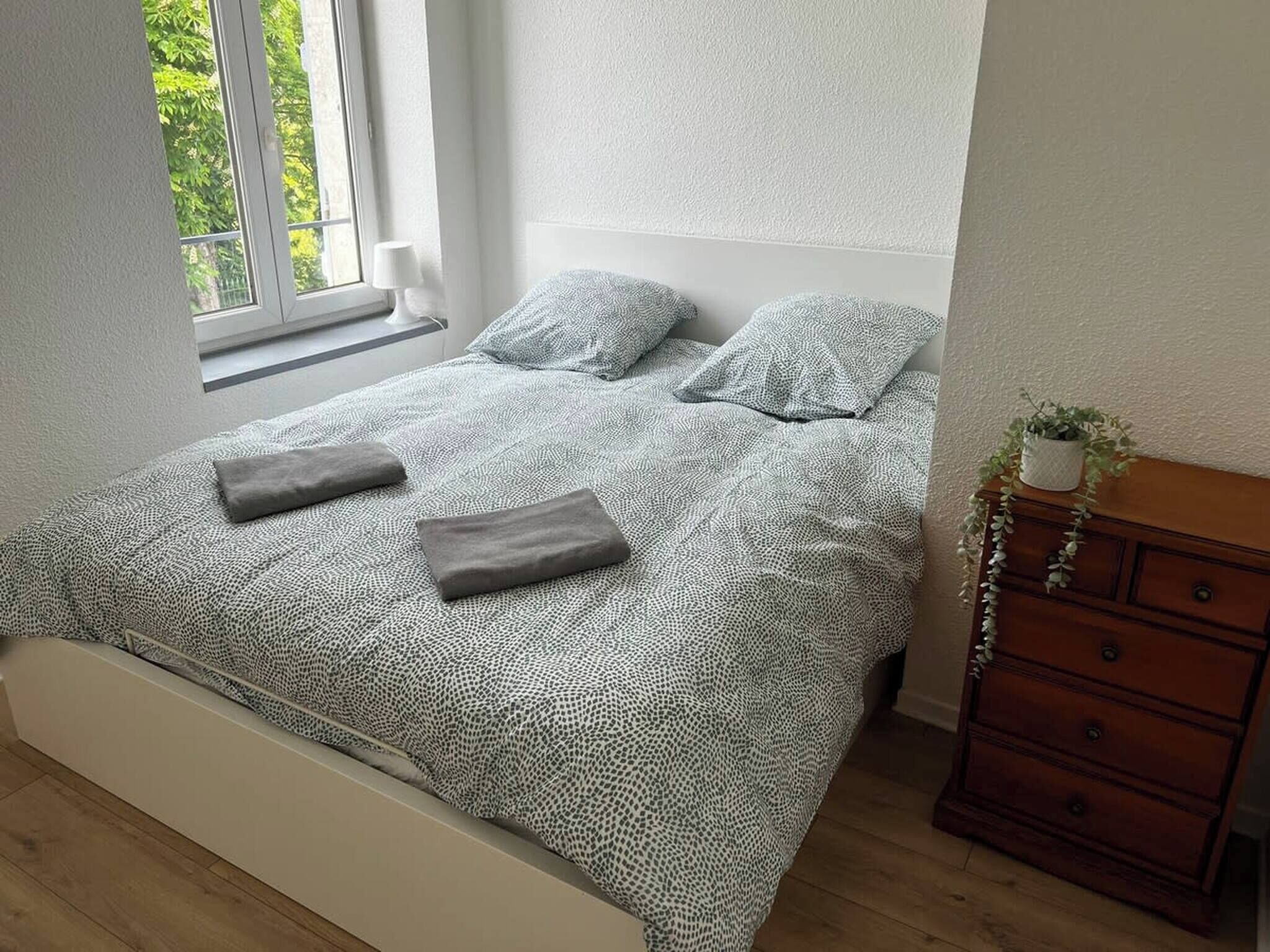 2 chambres, fer et planche à repasser, Wi-Fi gratuit, draps fournis