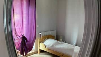 2 chambres, fer et planche Ă repasser, draps fournis