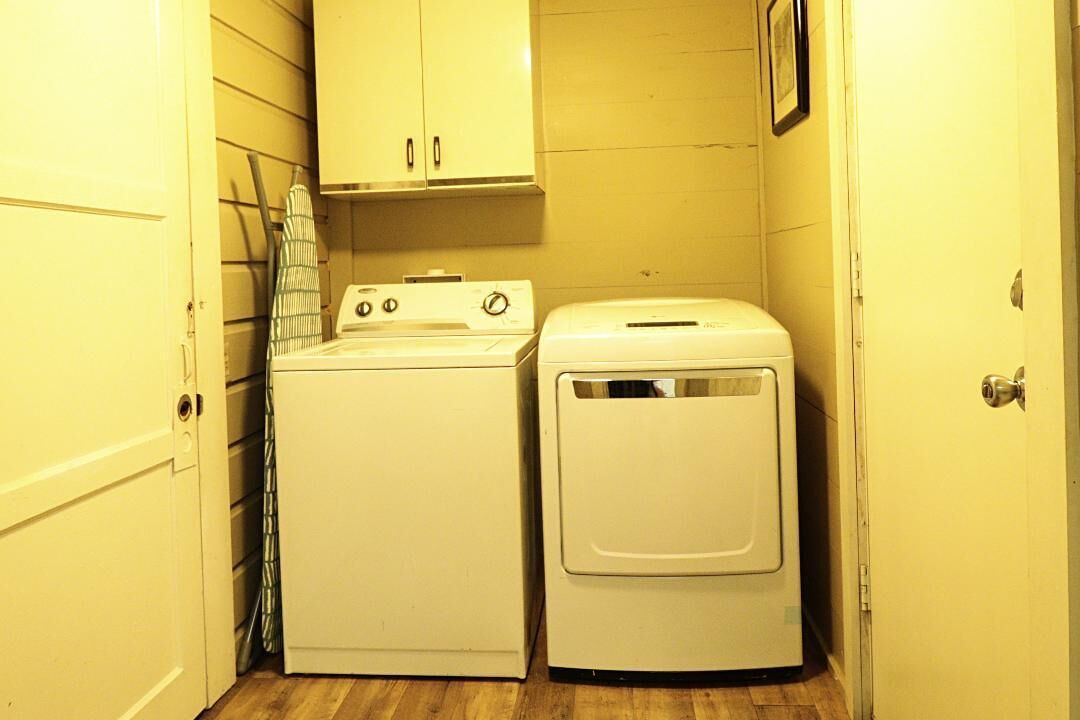 5 minutes from Kilgore College! It's conveniently located to surrounding cities.