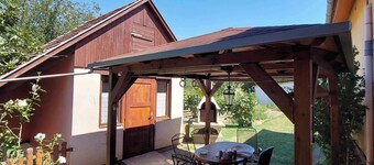 Holiday home for 6 people with large pool