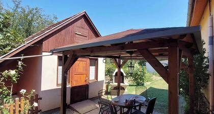 Holiday home for 6 people with large pool