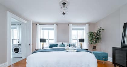 Luxury downtown penthouse, by Franklin Plaza.