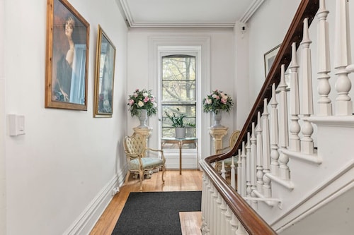 Luxury downtown penthouse, by Franklin Plaza.