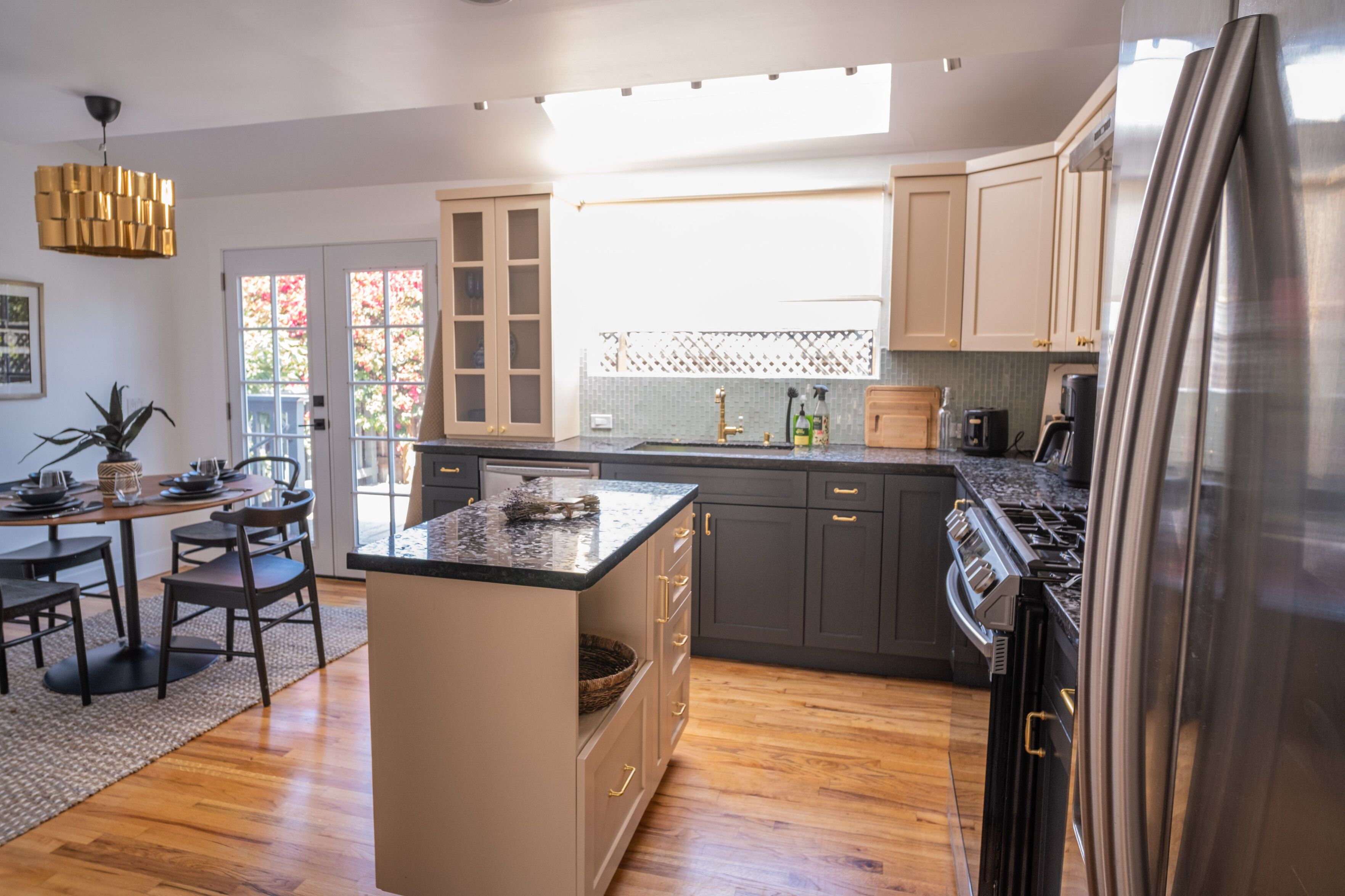 Sunny & Stylish 4BE/2BA Mar Vista/Venice Beach House