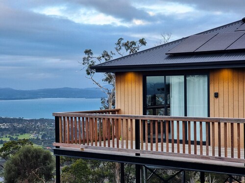 1 Seaviews Possum  Mt Rumney Escapes