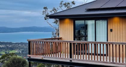 1 Seaviews Possum Mt Rumney Escapes