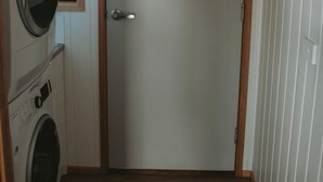 Unclassified image, 4 of 20, button