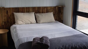 Room - 4 Seaview Devil  Mt Rumney Escapes (Mount Rumney)