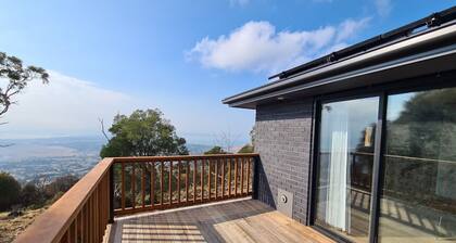4 Seaview Devil Mt Rumney Escapes