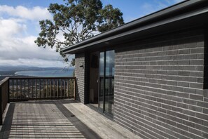Terrace/patio - 5 Seaview Kangaroo Mt Rumney Escapes (Mount Rumney)