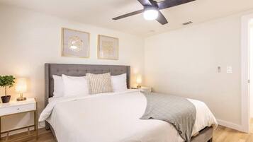 2 bedrooms, desk, iron/ironing board, WiFi