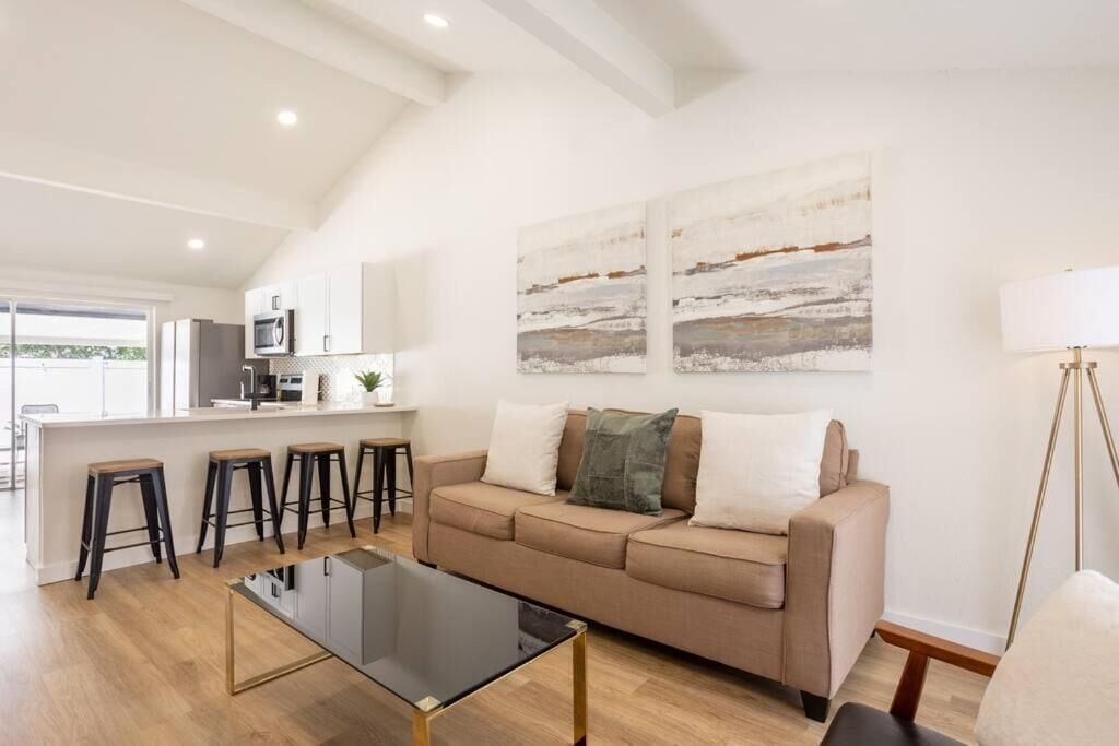 Remodeled Vacation Home near the Beaches