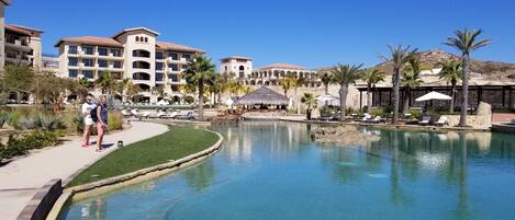 Outdoor pool, an infinity pool