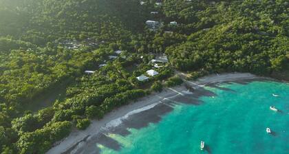 Beachfront Cottage 3