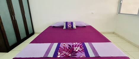 3 bedrooms, WiFi, bed sheets