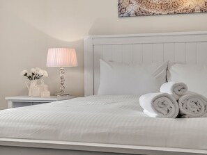 3 bedrooms, iron/ironing board, WiFi, bed sheets - The Cottage - Lithgow (Lithgow)