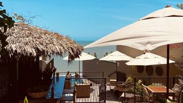Suíte 103 Quarto Duplo Deluxe com vista do mar | Premium bedding, pillow-top beds, minibar, in-room safe