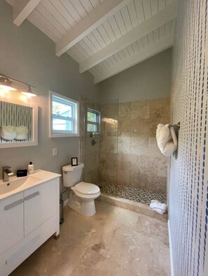 Hårtørrer, håndklæder