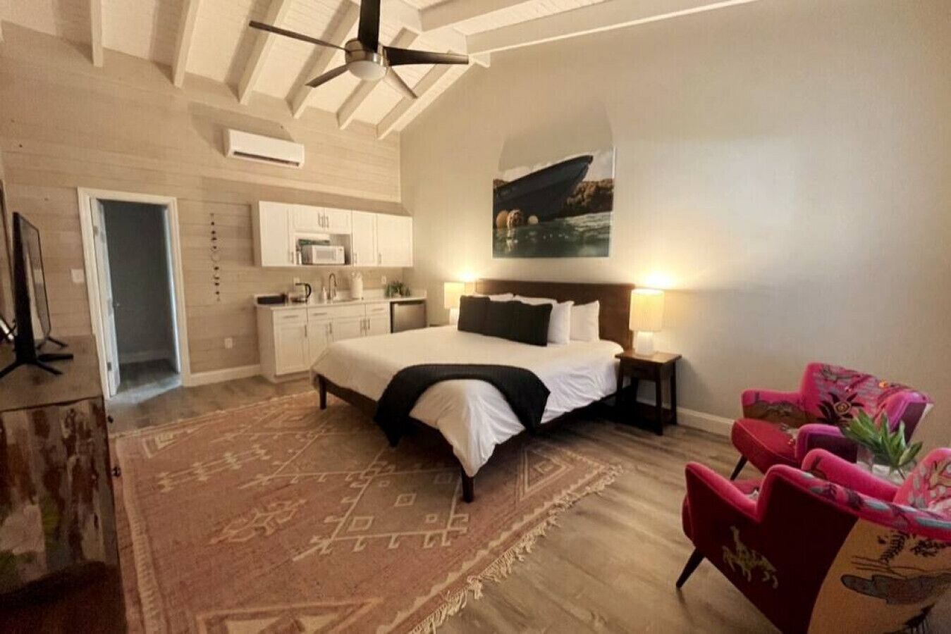 1 bedroom, desk, travel crib, free WiFi