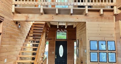 3 level cabin on Mt Mitchell golf course