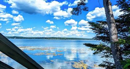 Oceanfront Jellison Beach House, fire pit, 1dog