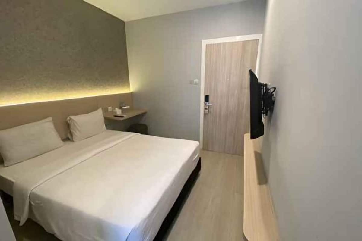 Schreibtisch, kostenloses WLAN, Bettwäsche