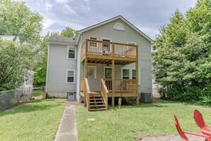 Exterior - 5BR House Near Kentucky Exposition Center with Pool (Louisville)