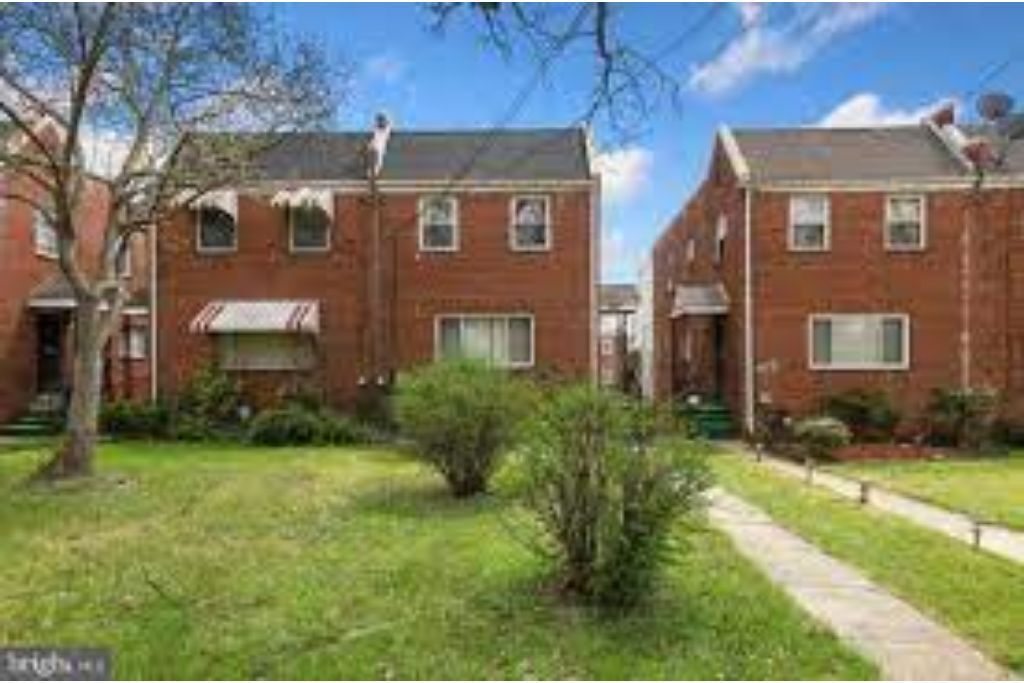 Minutes from I-395, I295 & Capitol Hill! 15 minutes from the all new MGM Casino!