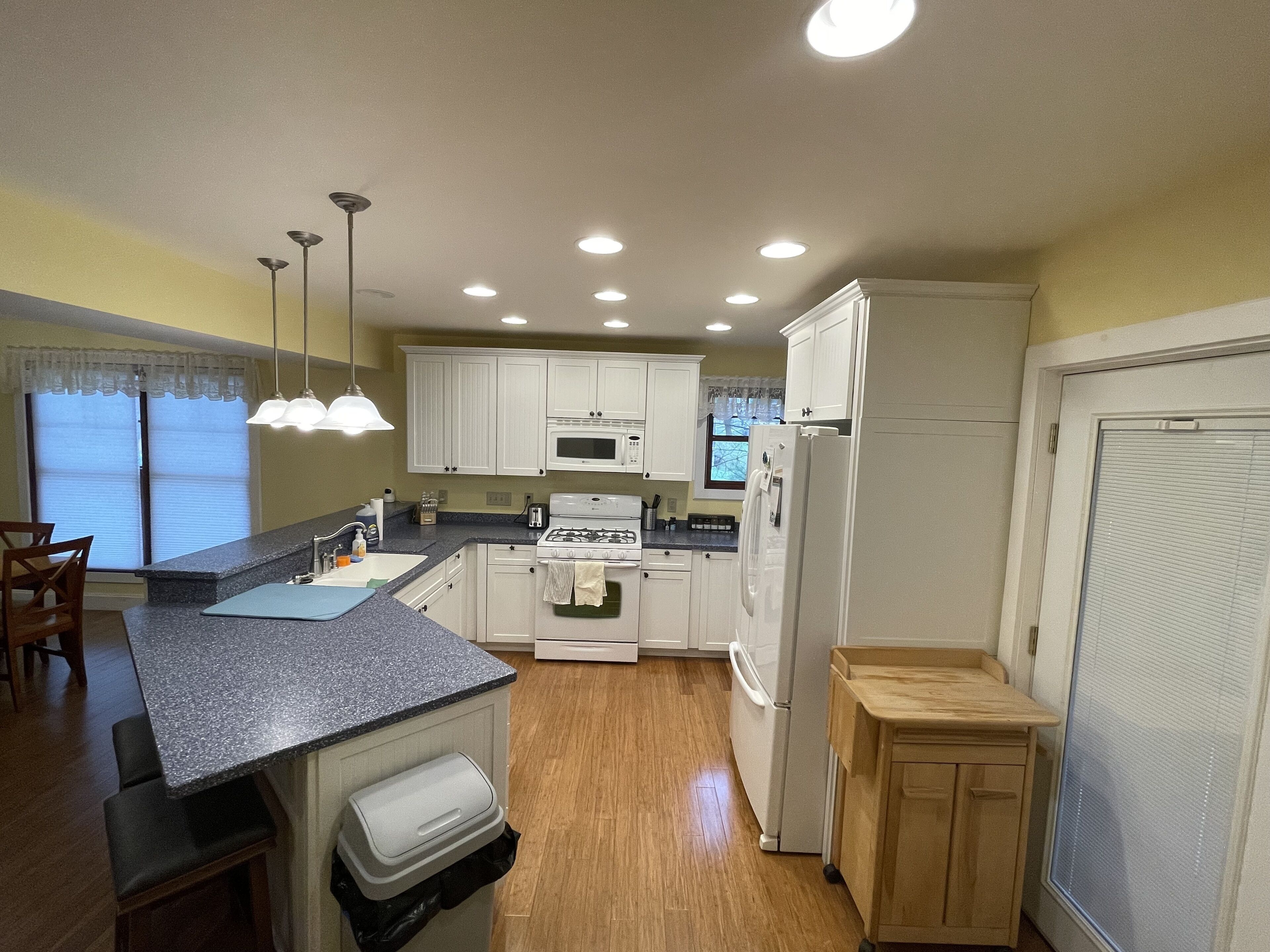 Perfect Lake House Retreat - Fall Pricing Special!