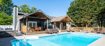 Pool Home~Basketball~Hot Tub~Firepit~Diving Board