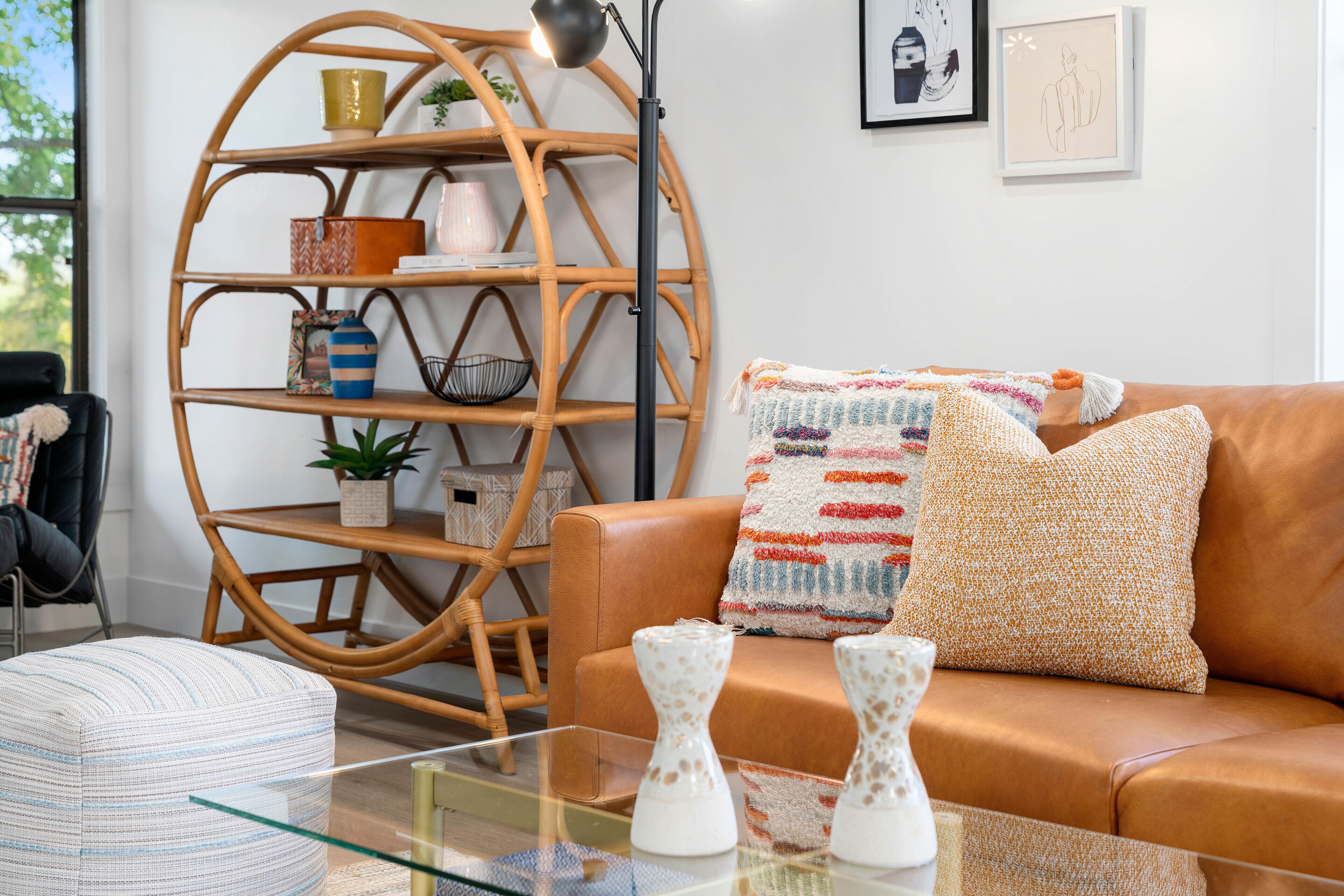 Mid Century Modern Escape 4 Br w/ Pool - 1.7 acres