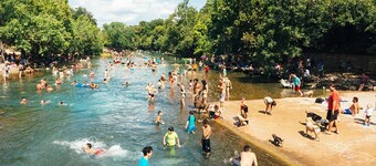 UT Football Fave - Pool, Hot Tub, Tulum Inspired