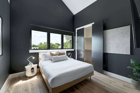 6 bedrooms, desk, iron/ironing board, free WiFi. Tulum Style Retreat | Pool, Hot Tub, Guest House