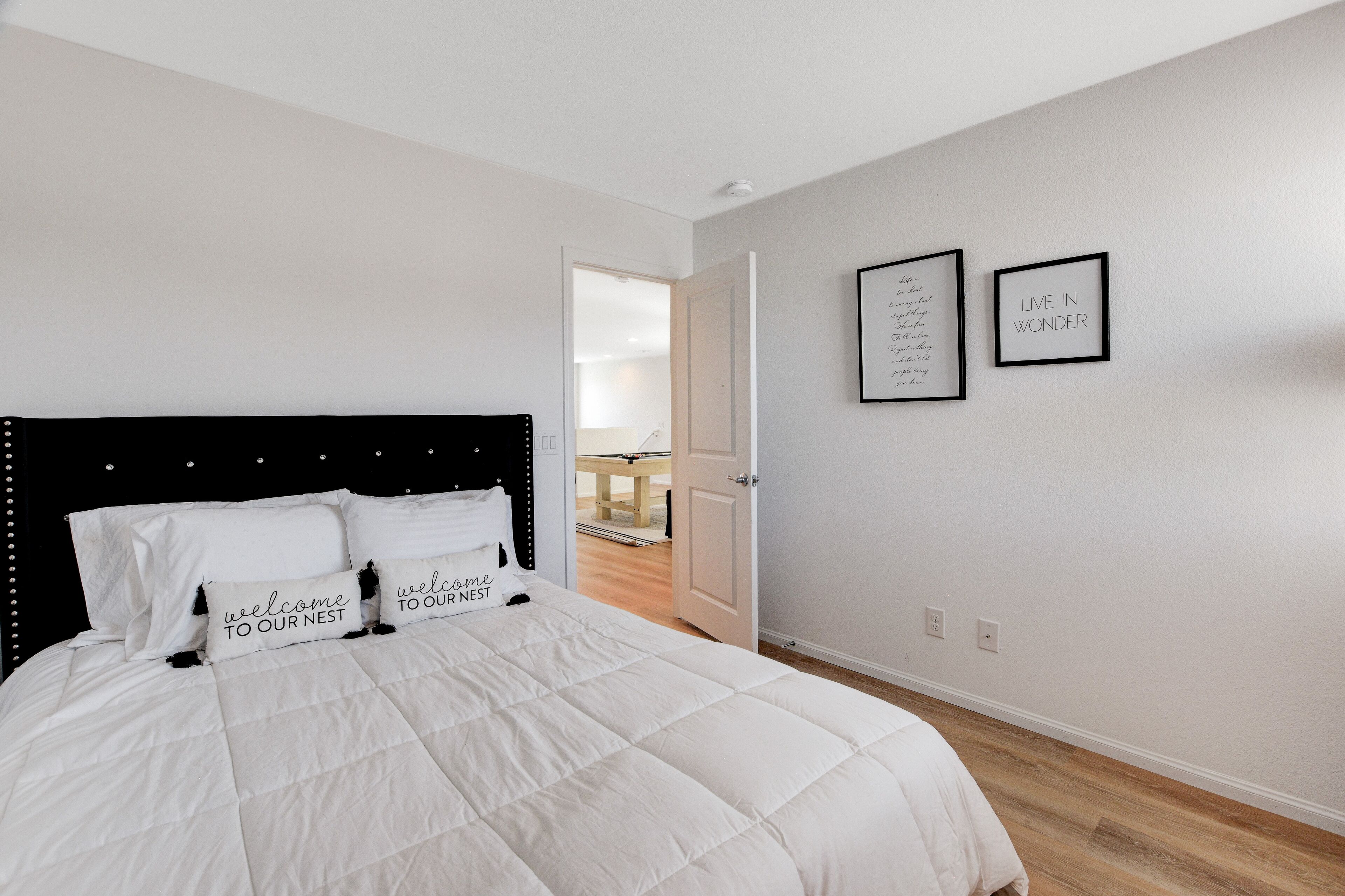 Cheerful 4 Bedroom Home w/ Indoor Fireplace