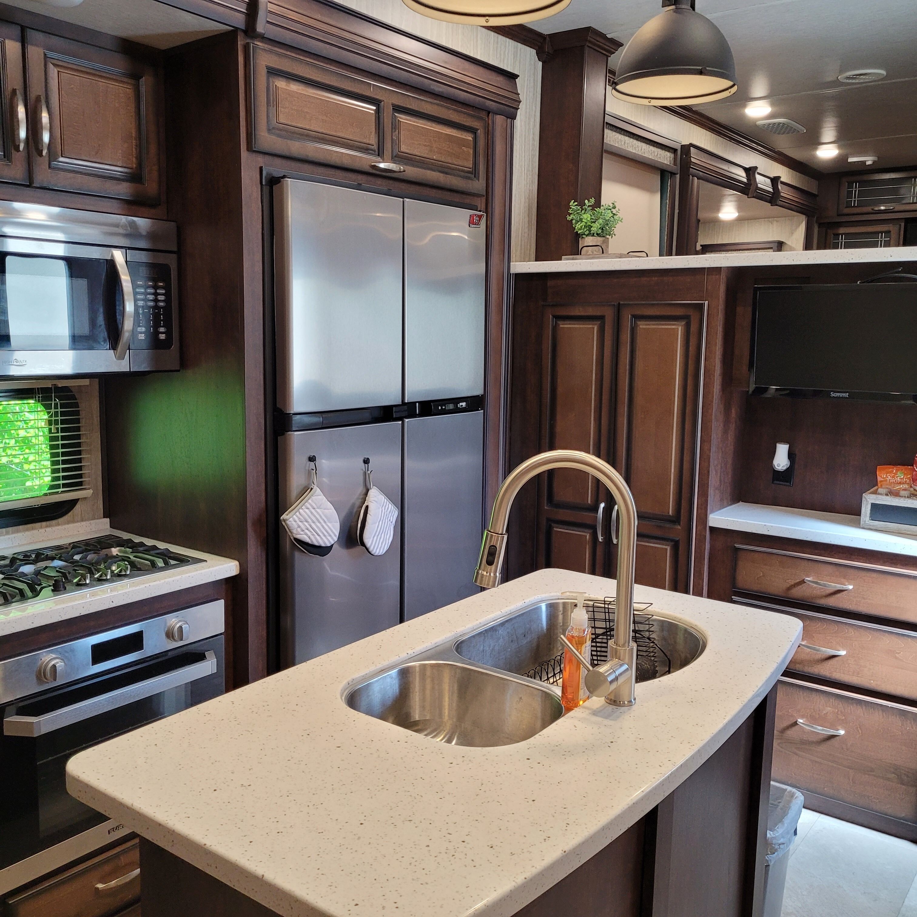 Spacious RV near ATV trails