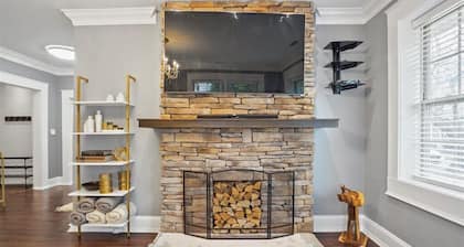 Hickory Haven 3Br Elegant Downtown Hidden Gem