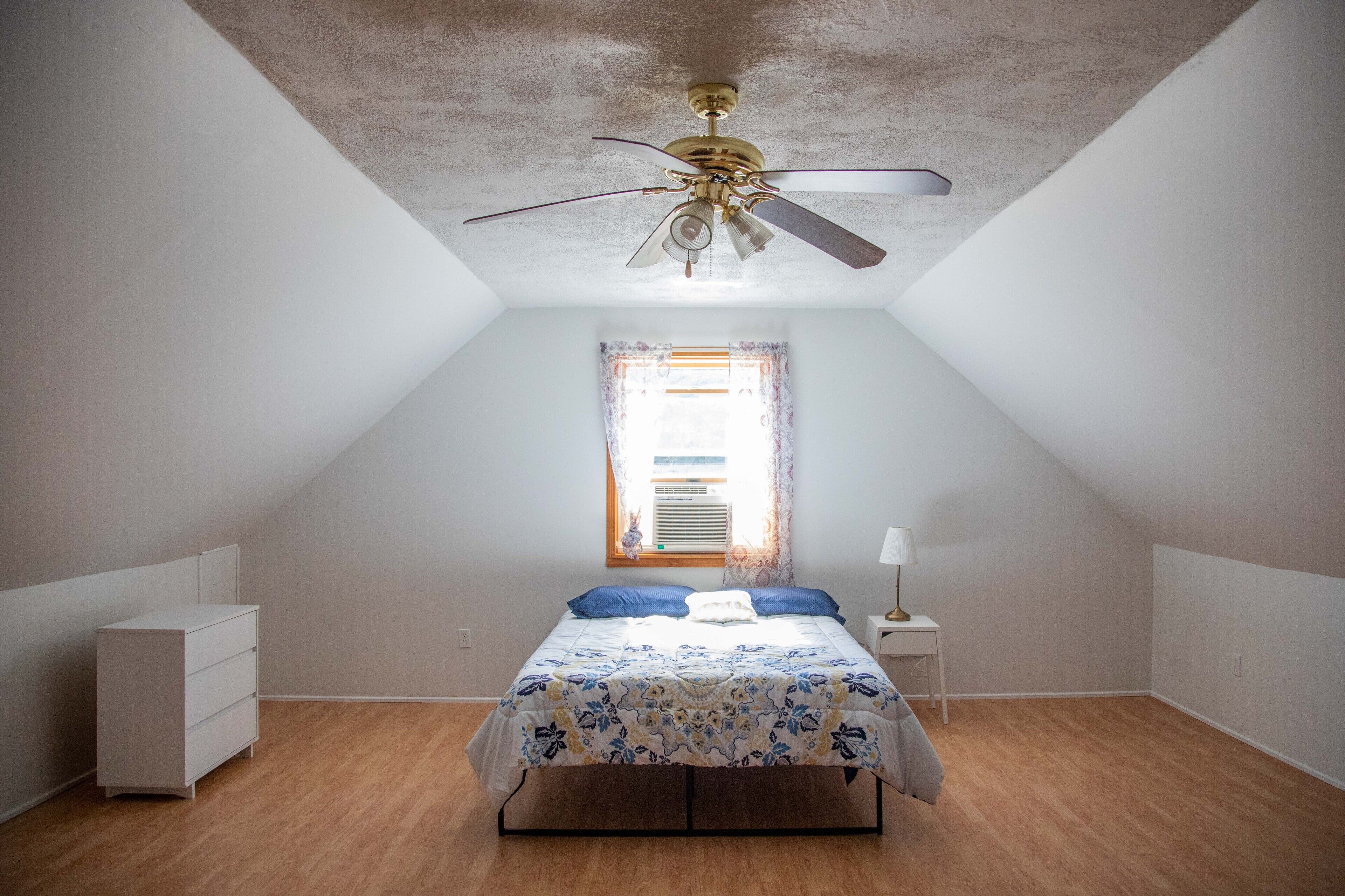 Loft style apartment close to activities and restaurants