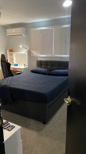 Room - One Bedroom with all the comfort you can imagine (Tolland)