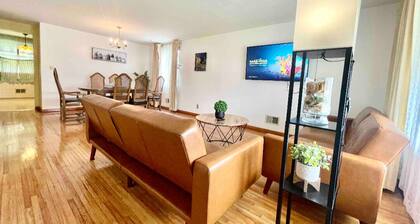 Private Buffalo Suburban Family Home Near Niagara Falls