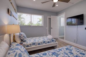 3 bedrooms, desk, iron/ironing board, travel cot
