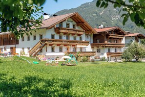 Exterior - Apartment 'Oberangerhof' with Mountain View, Garden & Wi-Fi (Kaltenbach)