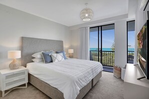 2 bedrooms, desk, iron/ironing board, travel cot - Panoramic Ocean View - 4th Floor Designer 2BR 2BTH (Alexandra Headland)