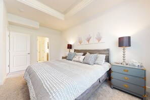 4 bedrooms, desk, iron/ironing board, Internet - Bayside Resort family home w/ central AC and access to pools & tennis (Selbyville)