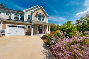 Exterior - Bayside Resort family home w/ central AC and access to pools & tennis (Selbyville)