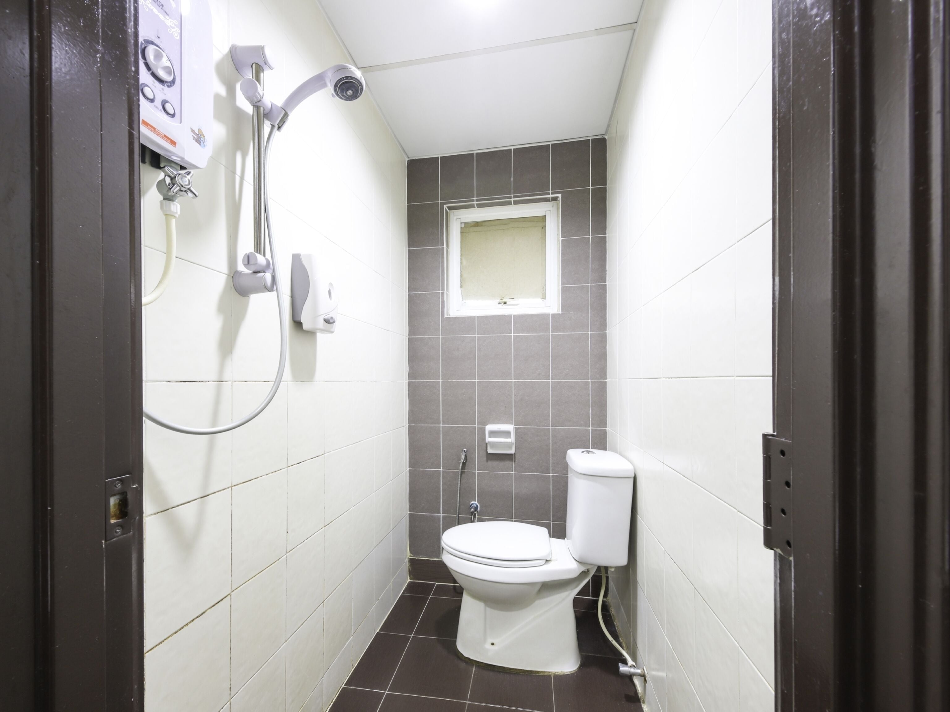 superior suite | bathroom | shower, towels