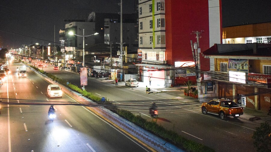 SEMPRE PREMIER INN MACTAN AIRPORT HOTEL