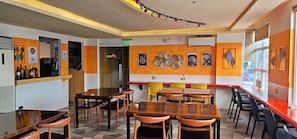 Phục vụ bữa tối