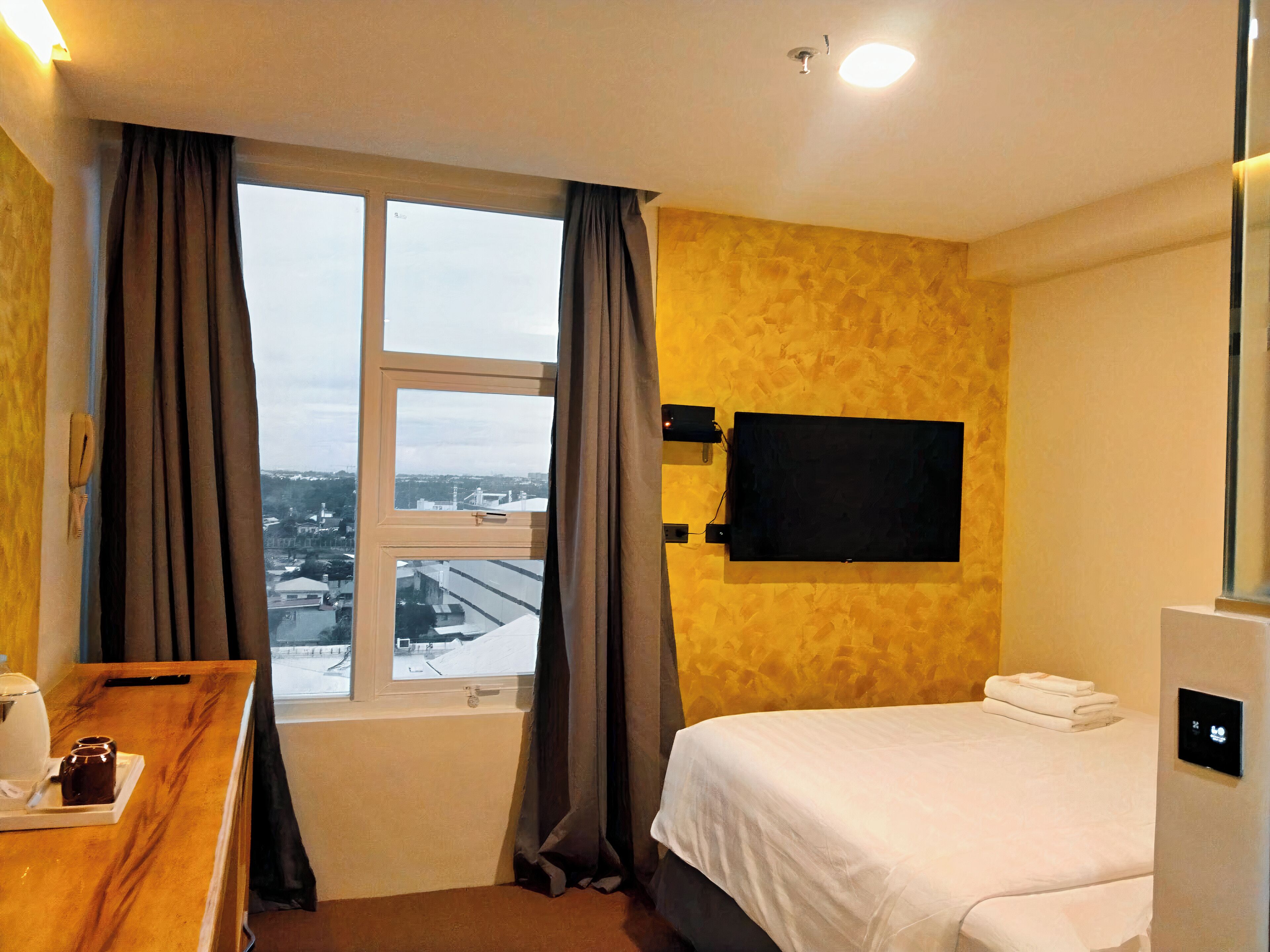 Deluxe Queen, Partial City/Seaview with Free Airport Transfer | View from room